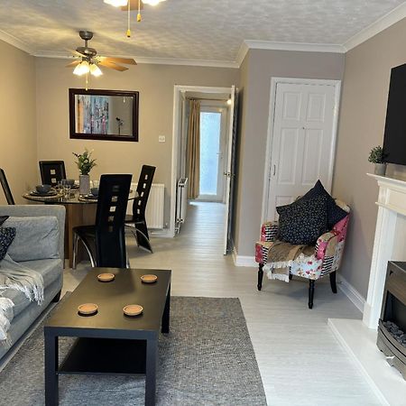 Cosy Corner - 2 Beds, Free Parking, Next To Southampton General Hospital Vila Exterior foto