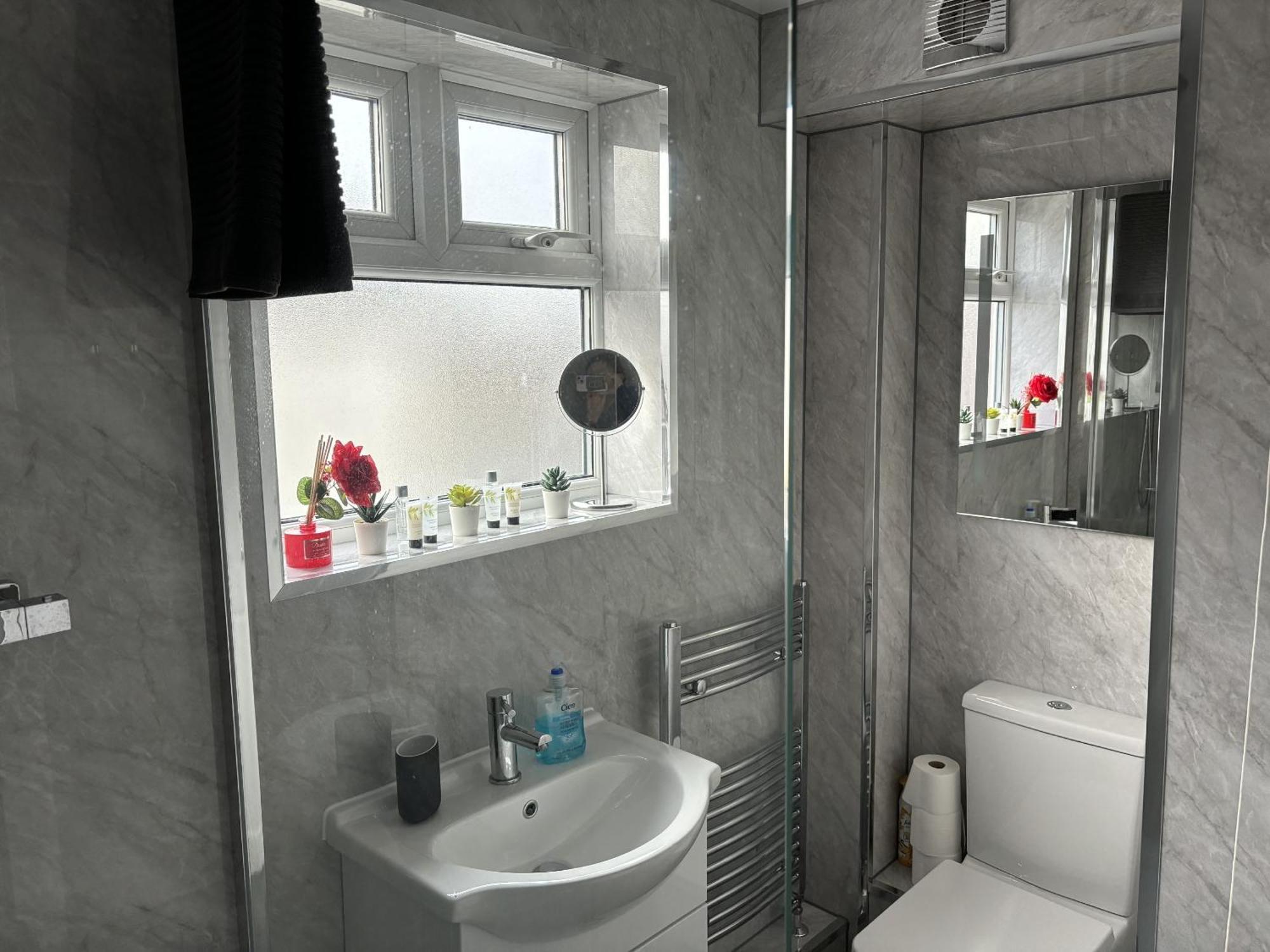 Cosy Corner - 2 Beds, Free Parking, Next To Southampton General Hospital Vila Exterior foto