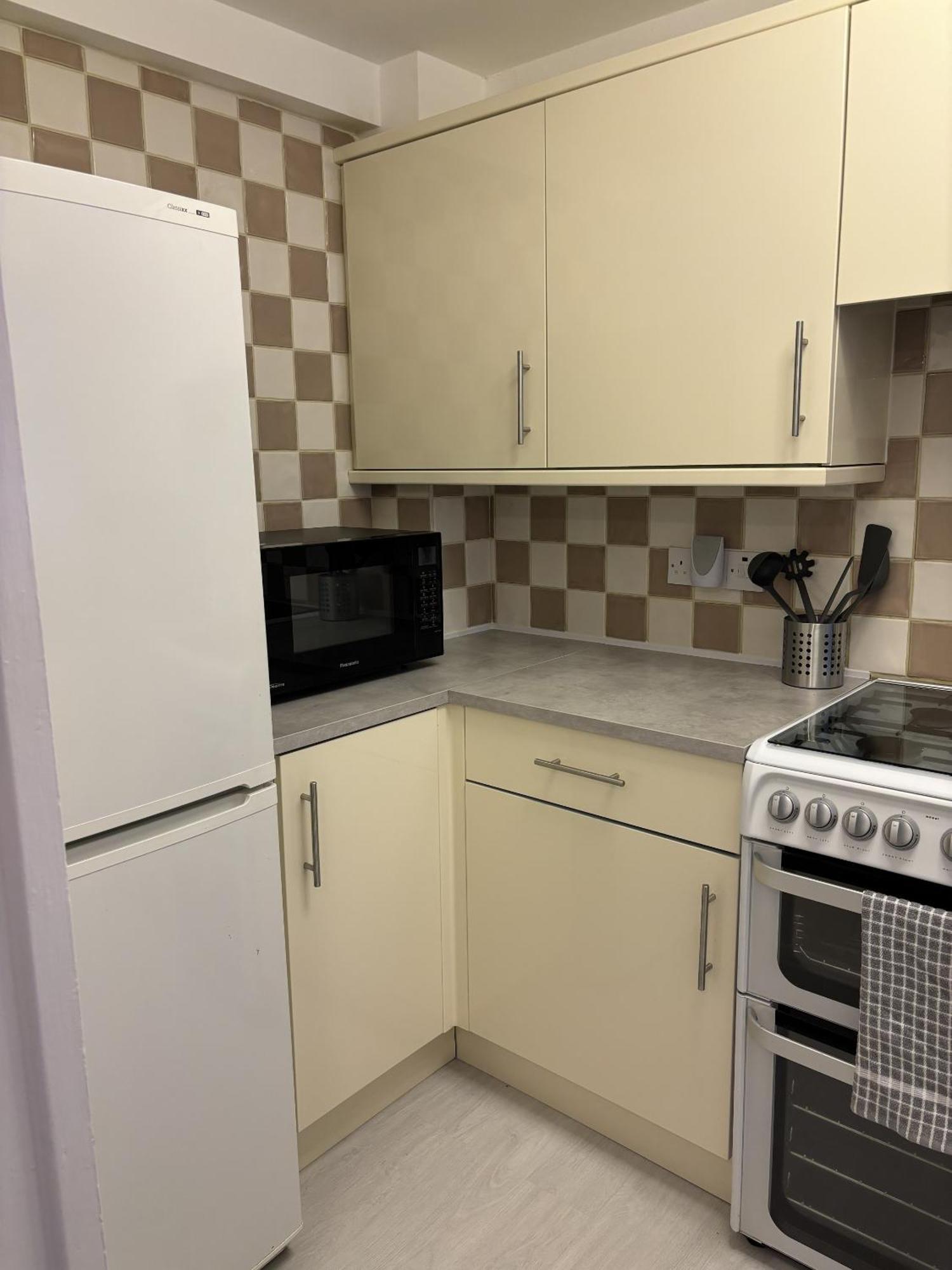 Cosy Corner - 2 Beds, Free Parking, Next To Southampton General Hospital Vila Exterior foto