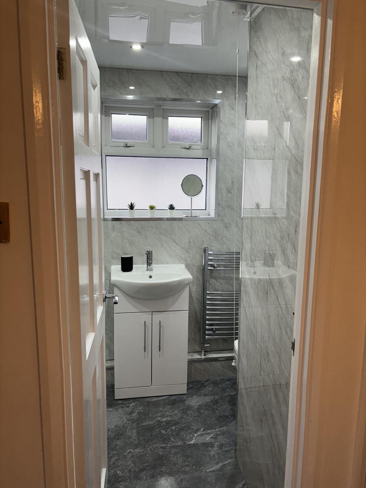 Cosy Corner - 2 Beds, Free Parking, Next To Southampton General Hospital Vila Exterior foto